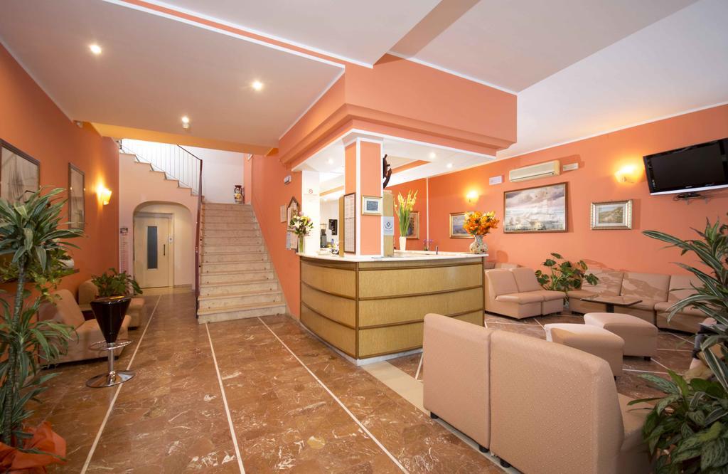 Hotel Veliero Rimini Exterior photo